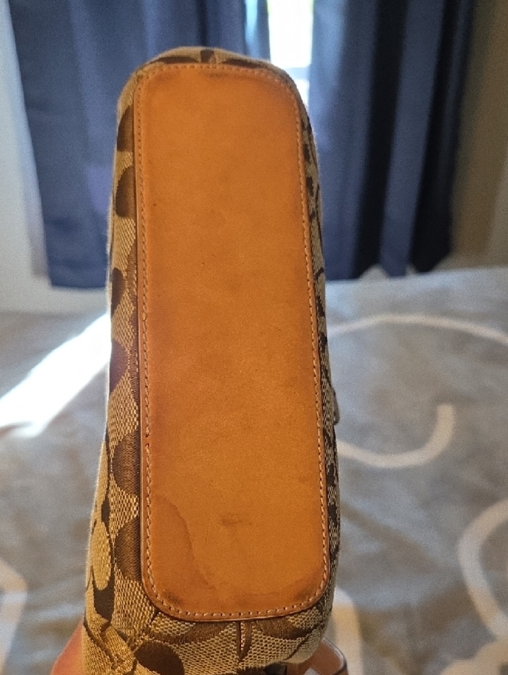 Coach Brown Signature Canvas Shoulder Bag with Tan Trim - Picture 3 of 7